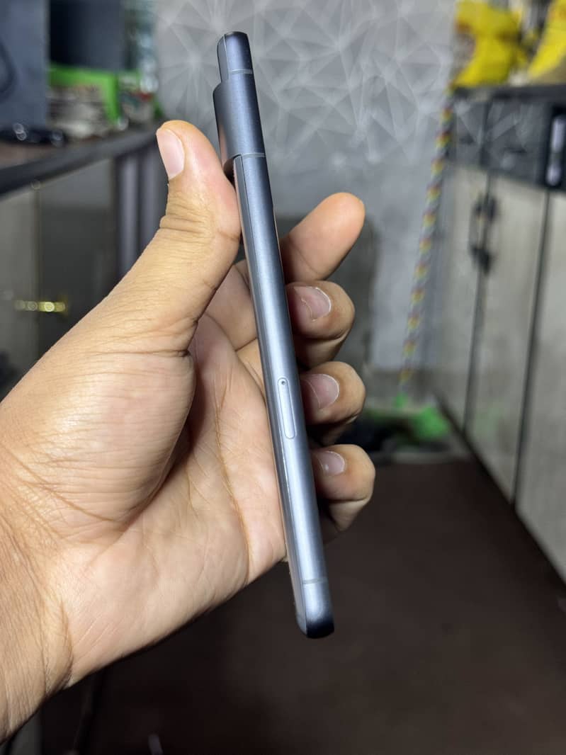 Google Pixel 7 4