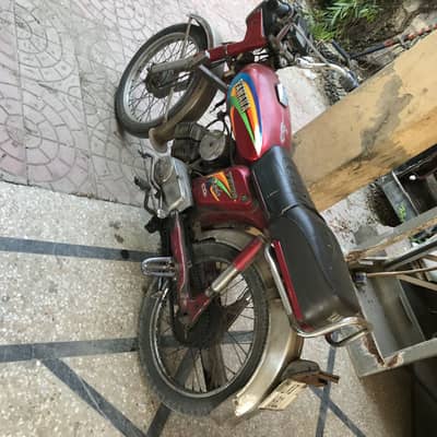 Yamha 100 good condition 100persent full orignal exchange posiible 70c