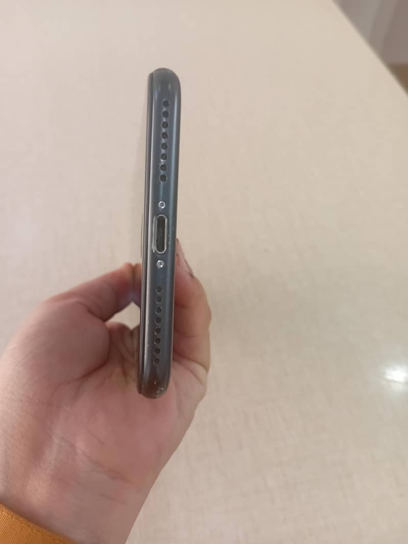 Apple iPhone 7 Plus 4