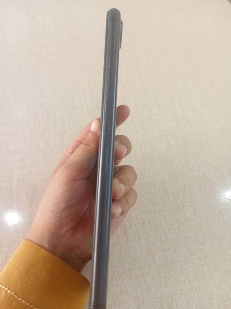 Apple iPhone 7 Plus 6