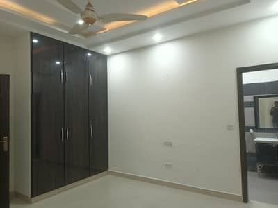 5 Marla Non Furnished Full Houes For Rent In Bahria Town Lahore