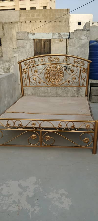 Metal bed used 5.5 by 6 ft