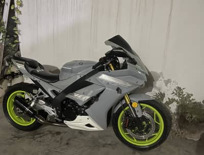 Yamaha R1 M