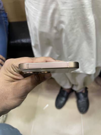 Apple iPhone 16 Pro Max