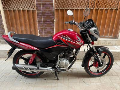 Honda CB 125F