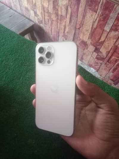 Apple iPhone 12 Pro iCloud lock
