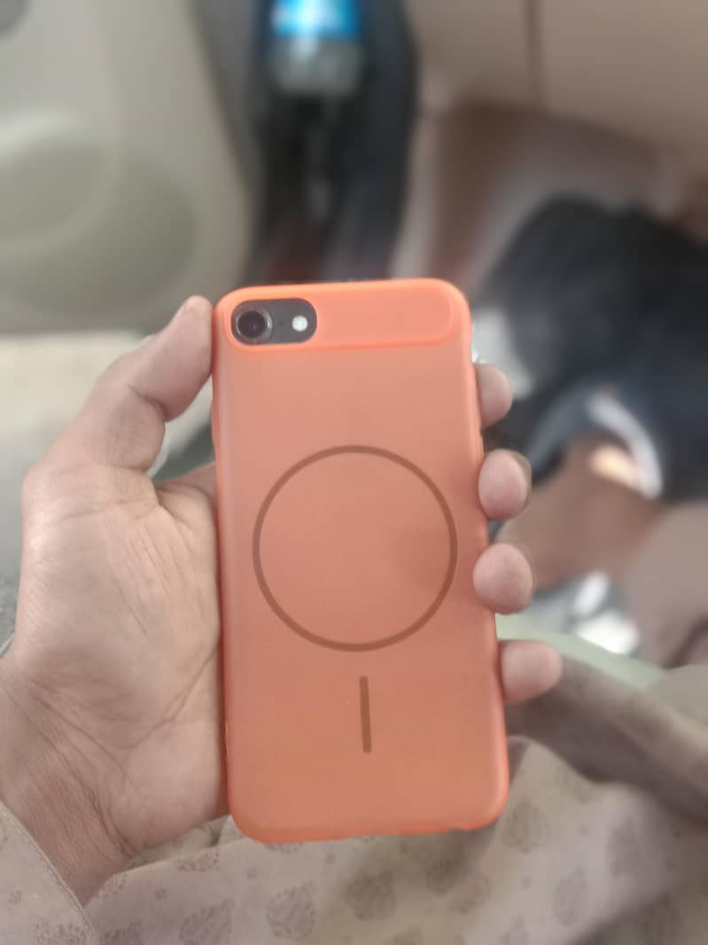 Apple iPhone 7 1