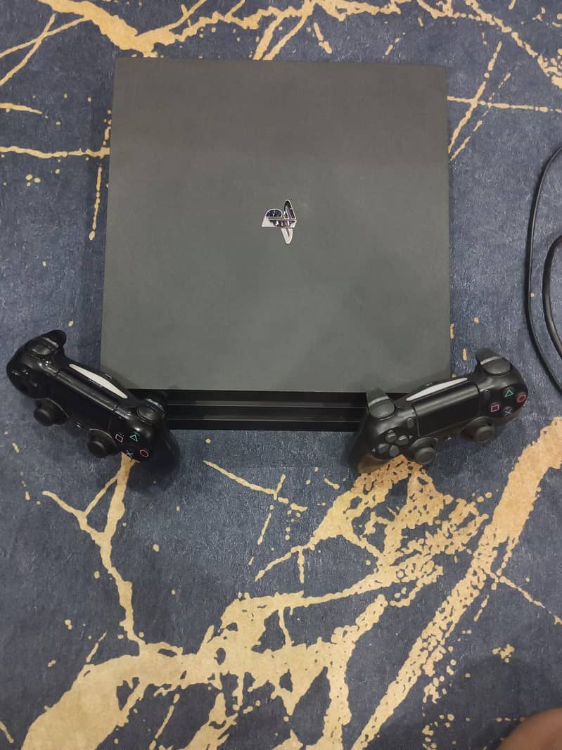 PS4 pro 8