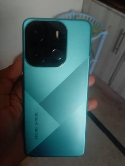 Tecno Spark Go 4+4+64
