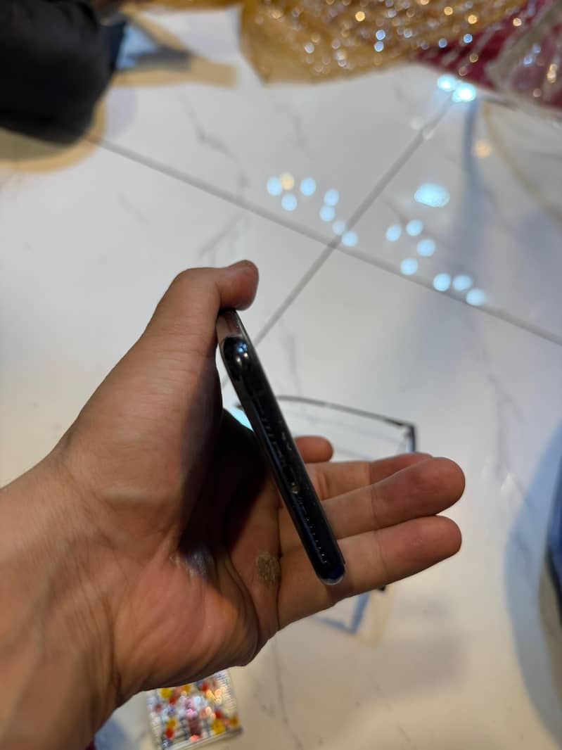 Apple iPhone 11 Pro Max 3