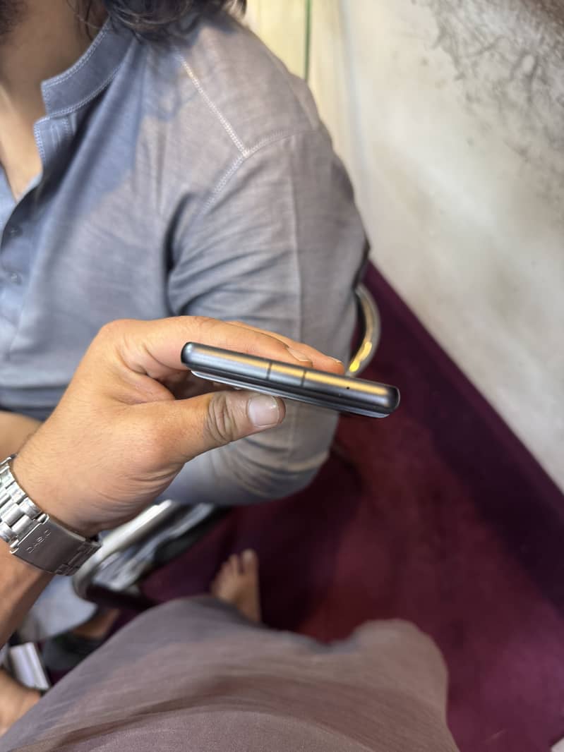 Google Pixel 7a 4