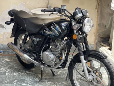 GS 150 SE 2022 model 18,000 kms
