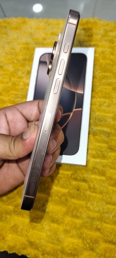 iPhone 16 PRO MAX | 256GB | FACTORY UNLOCK | Box | Like New | Urgent