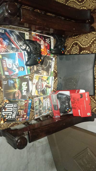 Brand new Xbox 360 with 10+CD and 5+installed games