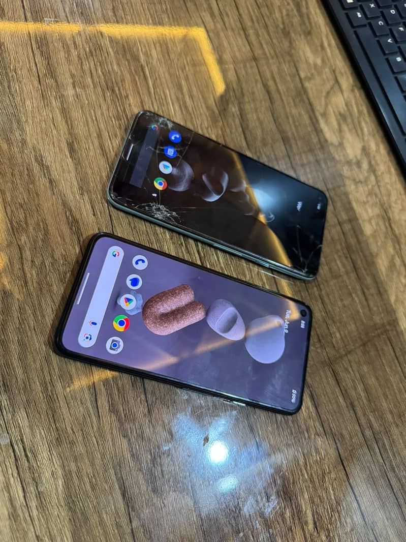 Google Pixel 5 (2 Sets) 5