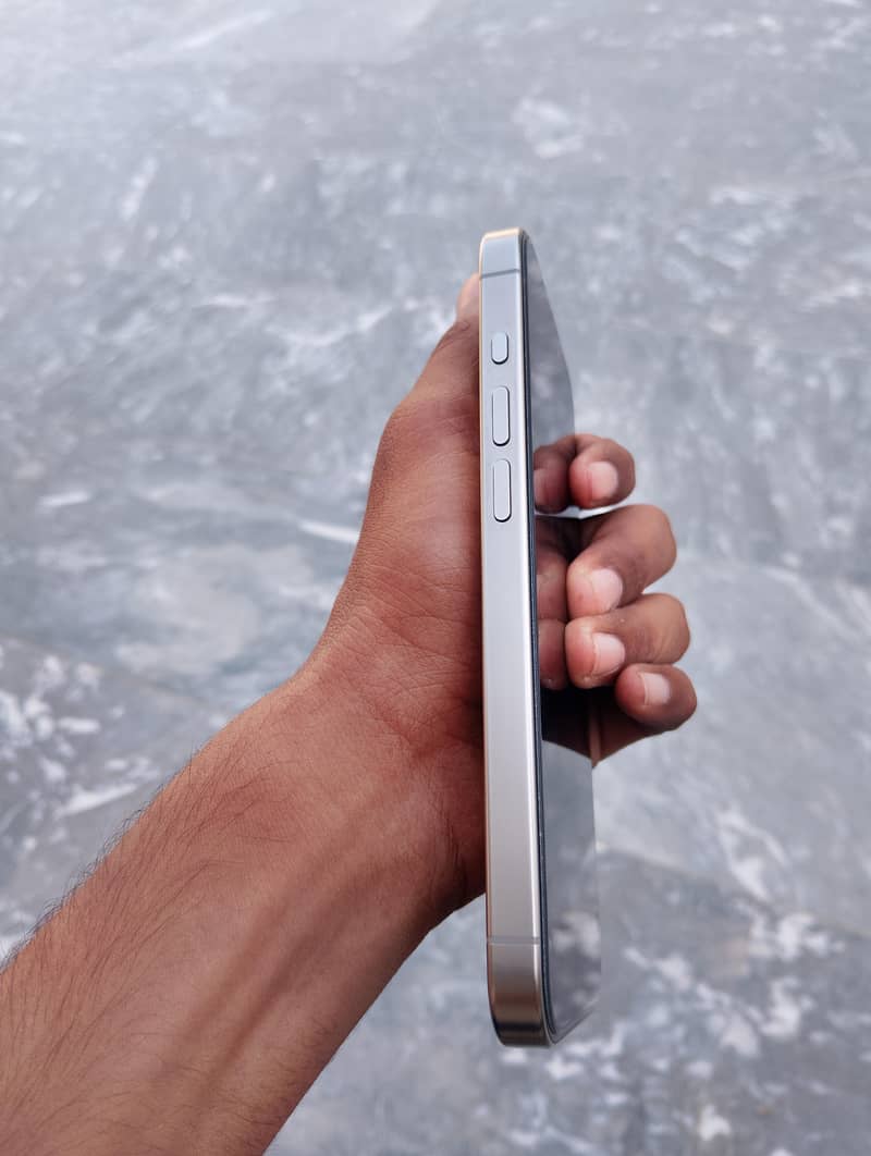iphone 15 pro 1