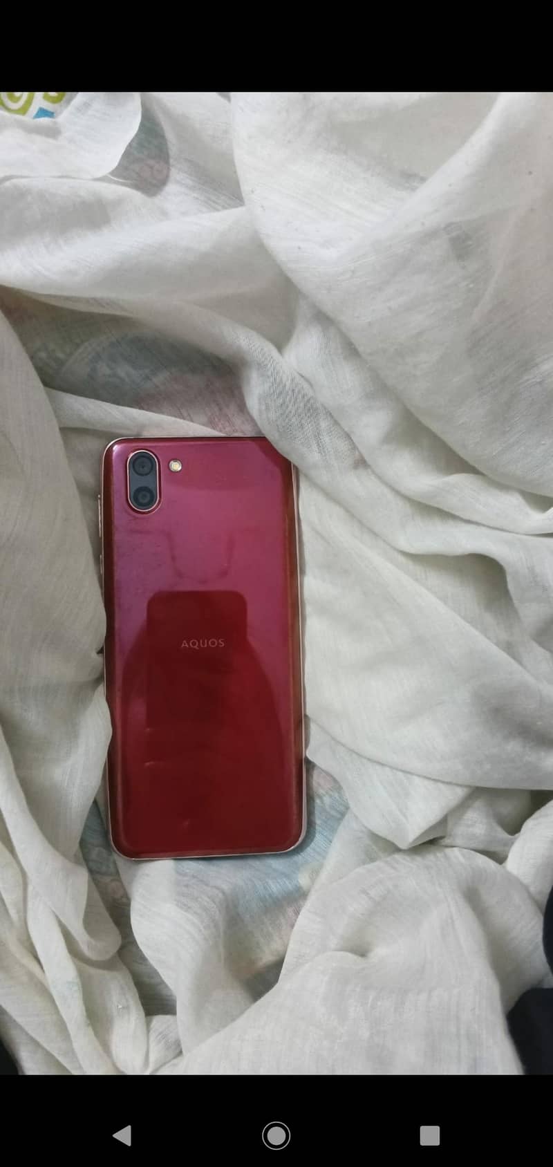 Sharp Aquos R2 3