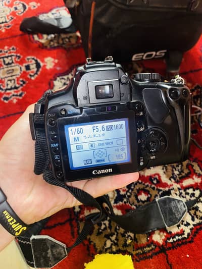 Canon 400D DSLR Camera