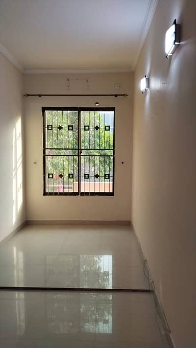 5 Marla 3 bed first floor Flat Available For Rent in pia society