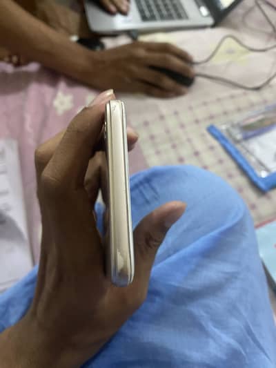 Oppo A57 in good condition