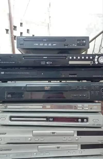 8 DVD, s FOR SALE. . . . . . . .