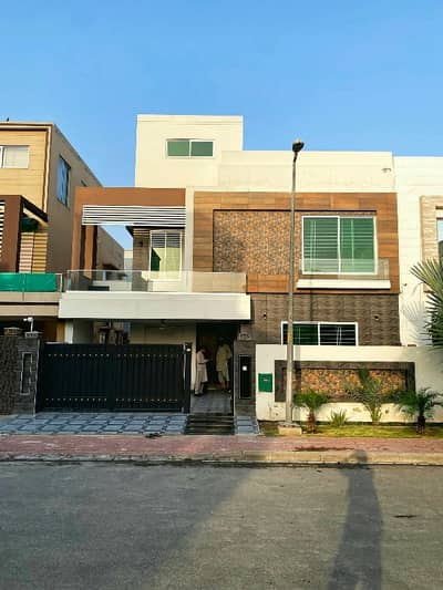 10 marla full house hot location near market and mosque