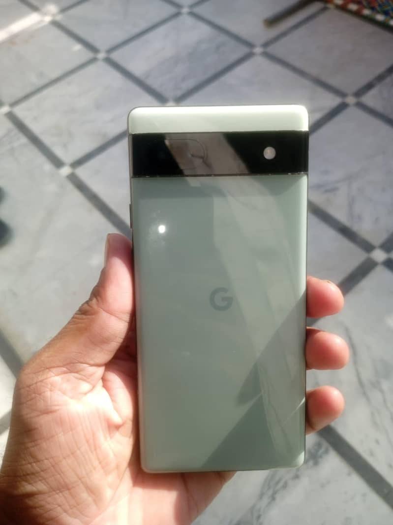 Google Pixel 6a 1