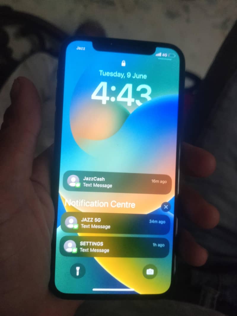 Apple iPhone X 0