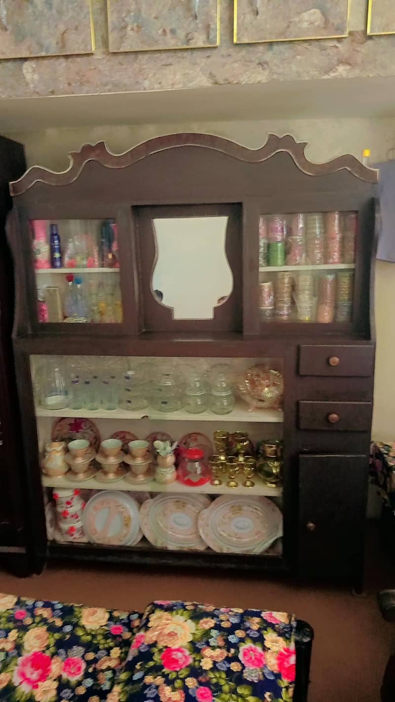 showcases 3