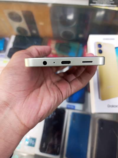 Samsung Mobile A06