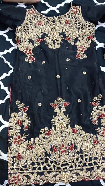 Black 2 piece shirt dupatta with elegant work