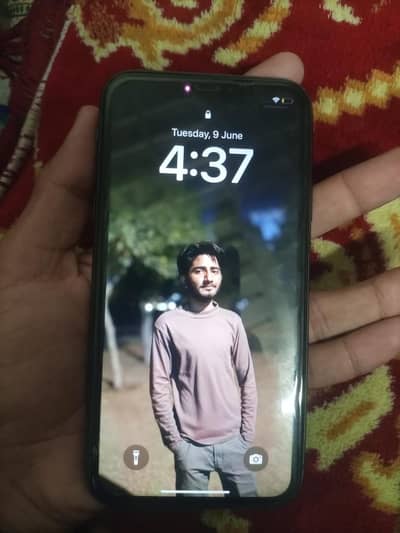 Apple iPhone 11