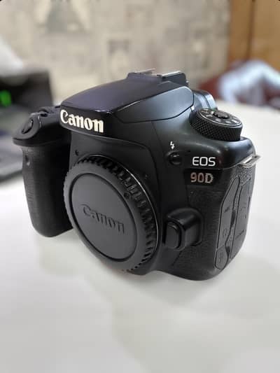 Canon EOS 90D Body only