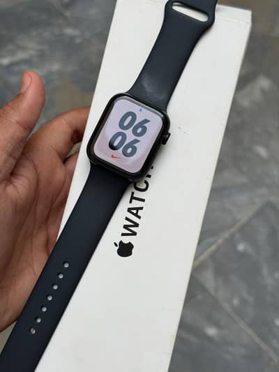 Apple watch Gen 2 44mm just box open