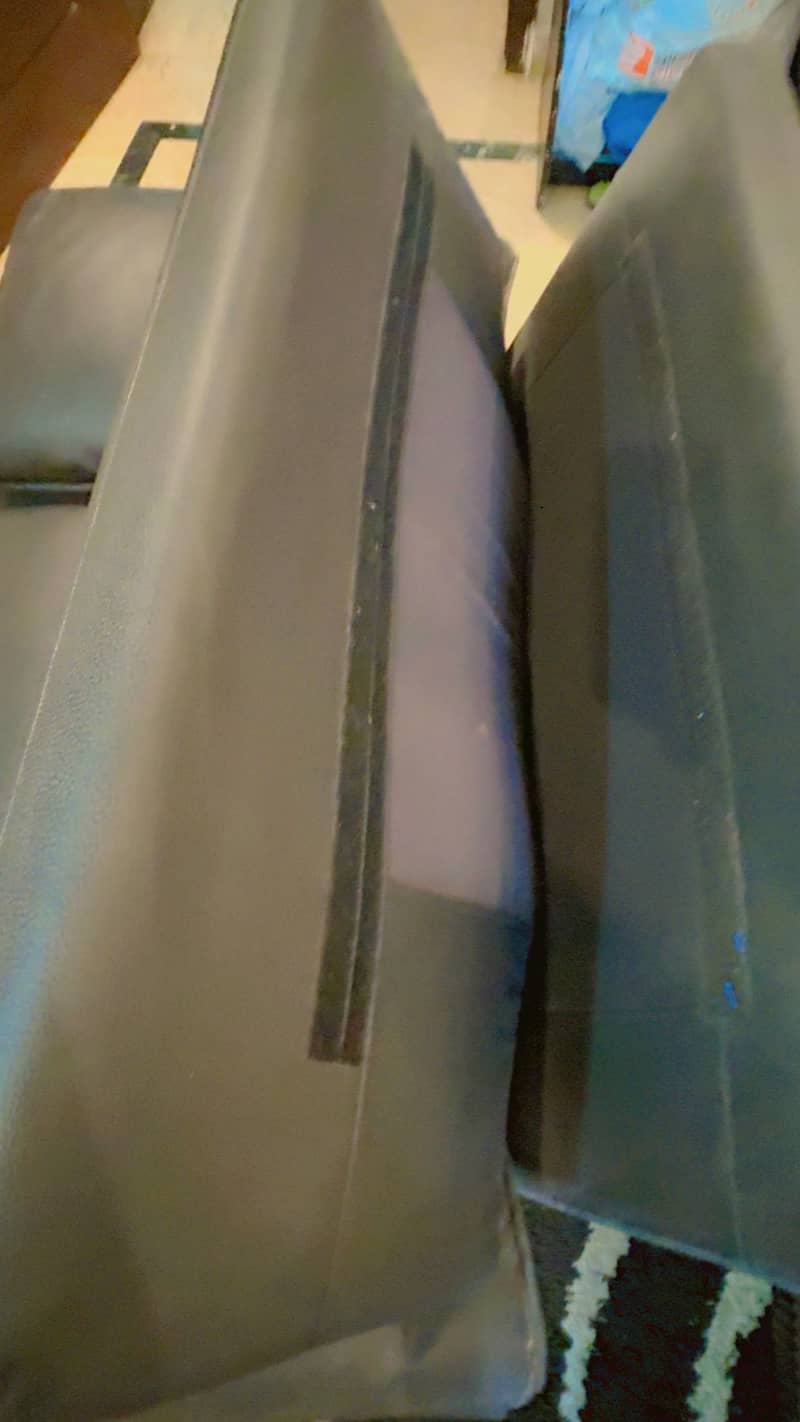 Black single couch 4