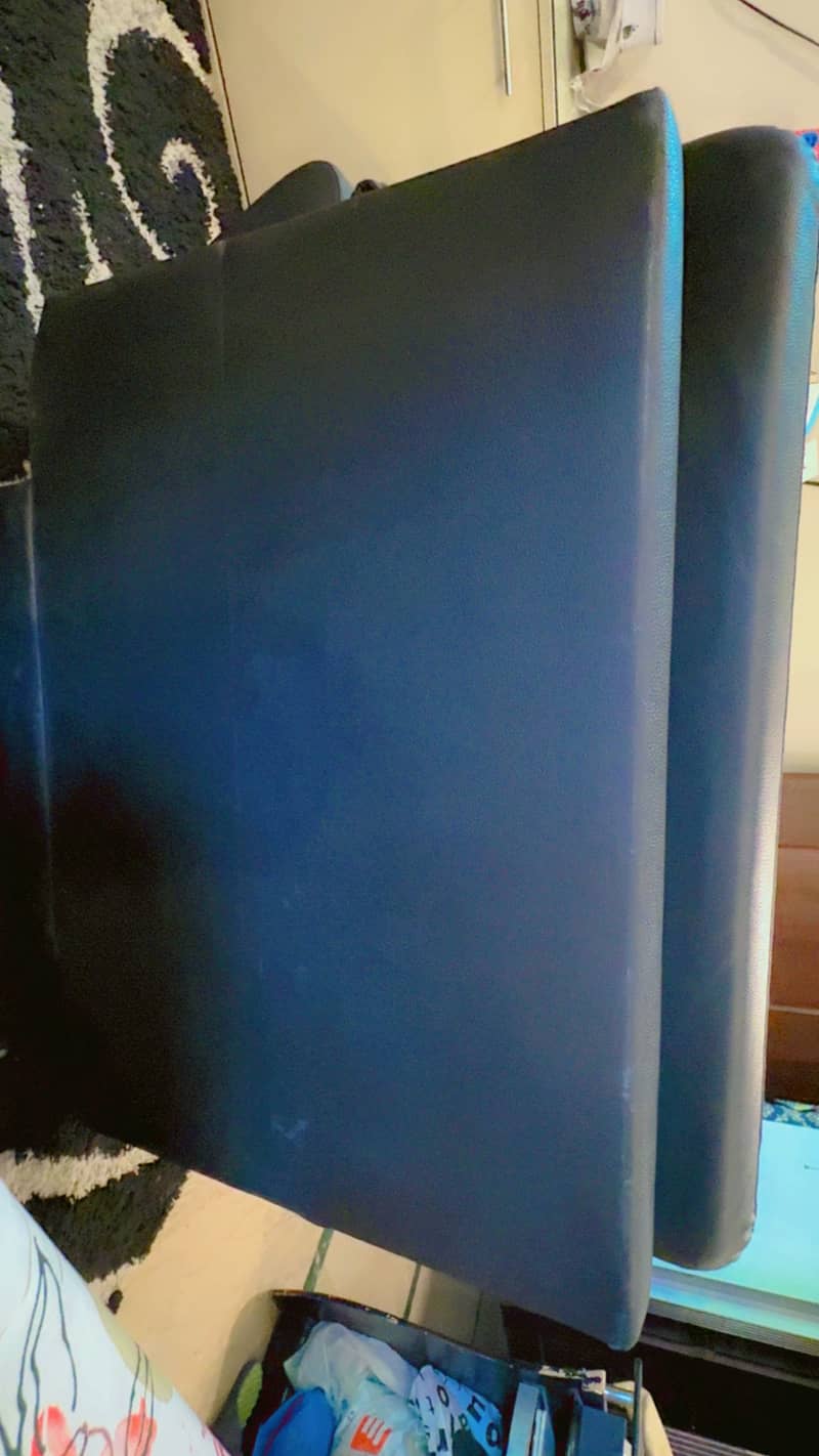 Black single couch 6