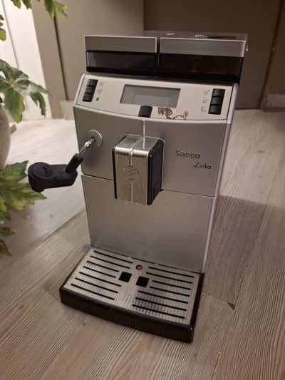 Saeco Lirika Plus automatic coffee machine
