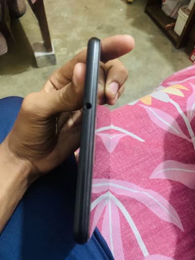 Samsung galaxy Tab a 0.8 with box pic set 10/10