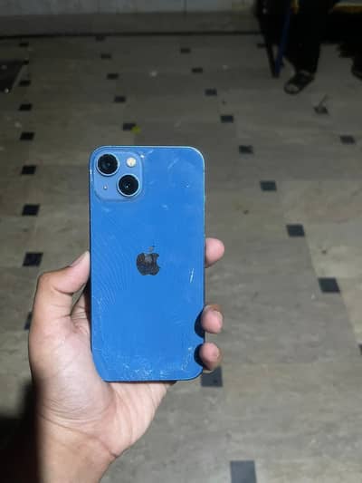 Apple iPhone 13