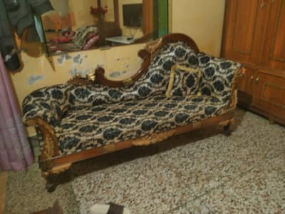 Furniture selling (Dresser, Dewan, Wardrobe, Iron Table, etc)