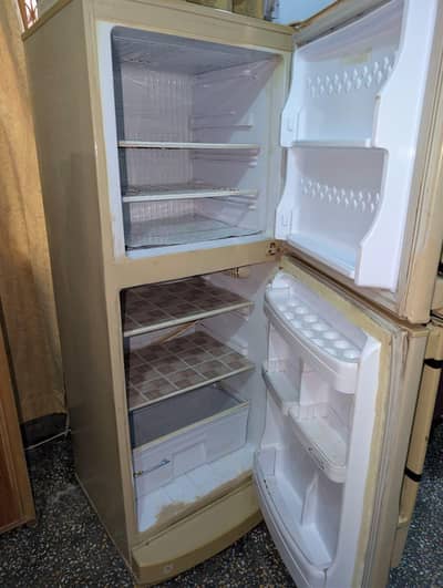 Pel fridge for sale - excellent cooling condition