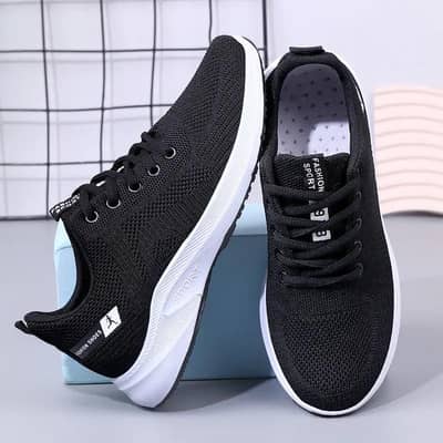 Women gray sports casual shoes with pink sole