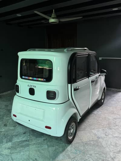 Alektra mini EV