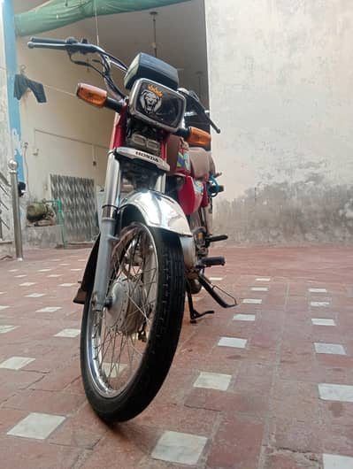 Honda CD 70 Model 2024