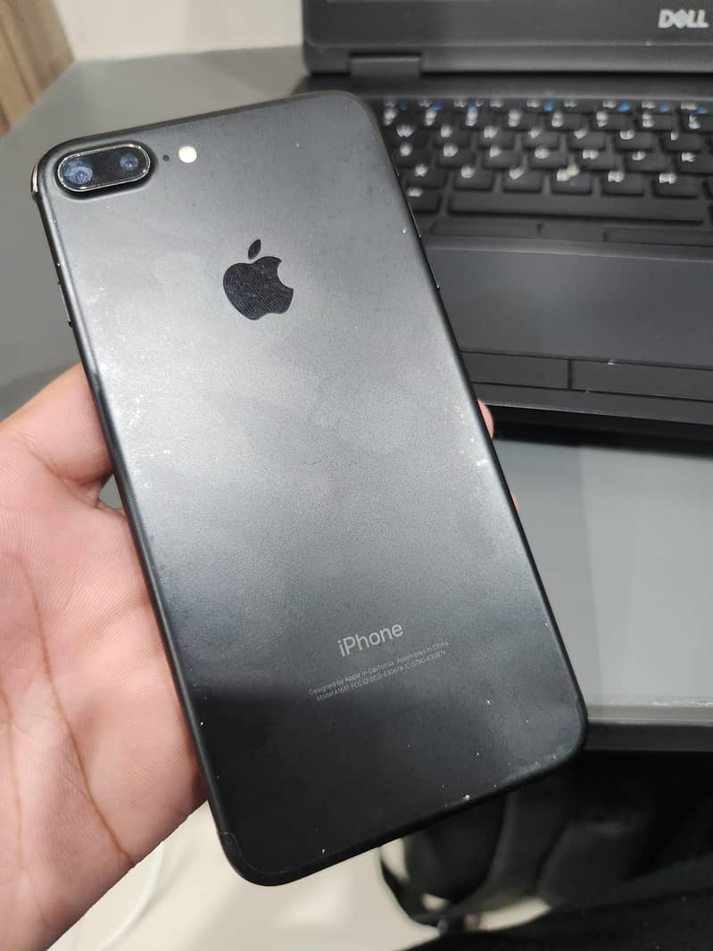 Apple iPhone 7 Plus 1