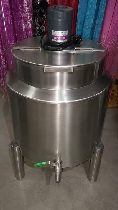 Mango juice mixture machine