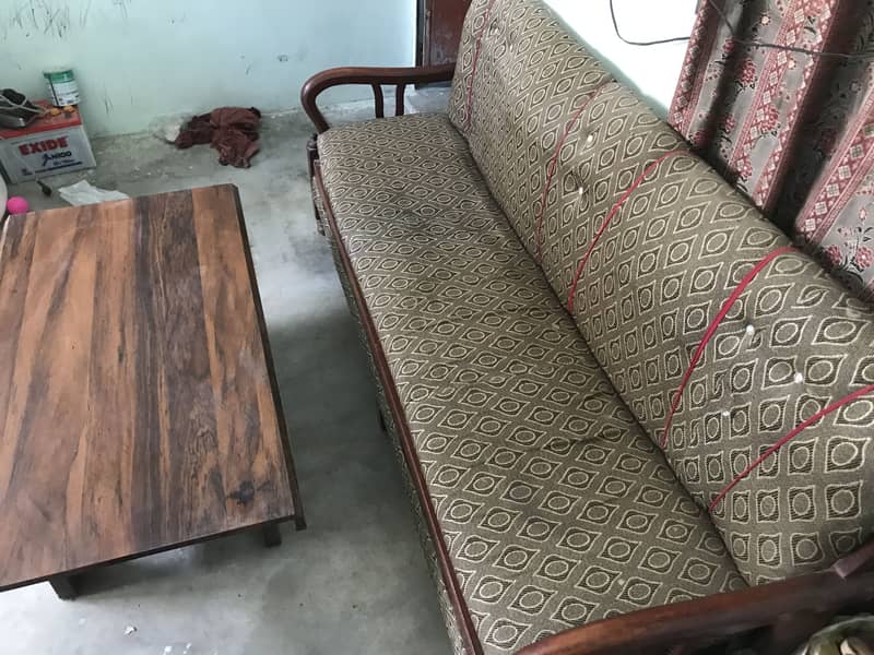 Sofa set with table 4