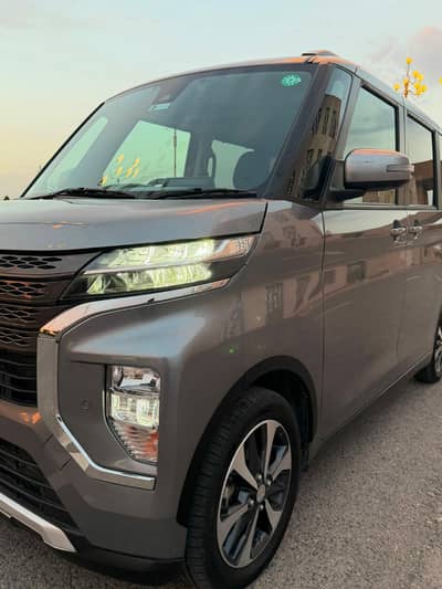 Mitsubishi Hybrid EK Space Custom 2022