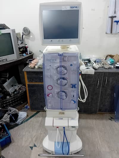 Dialysis machine