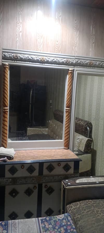 Bed And Wardrobe For sell
